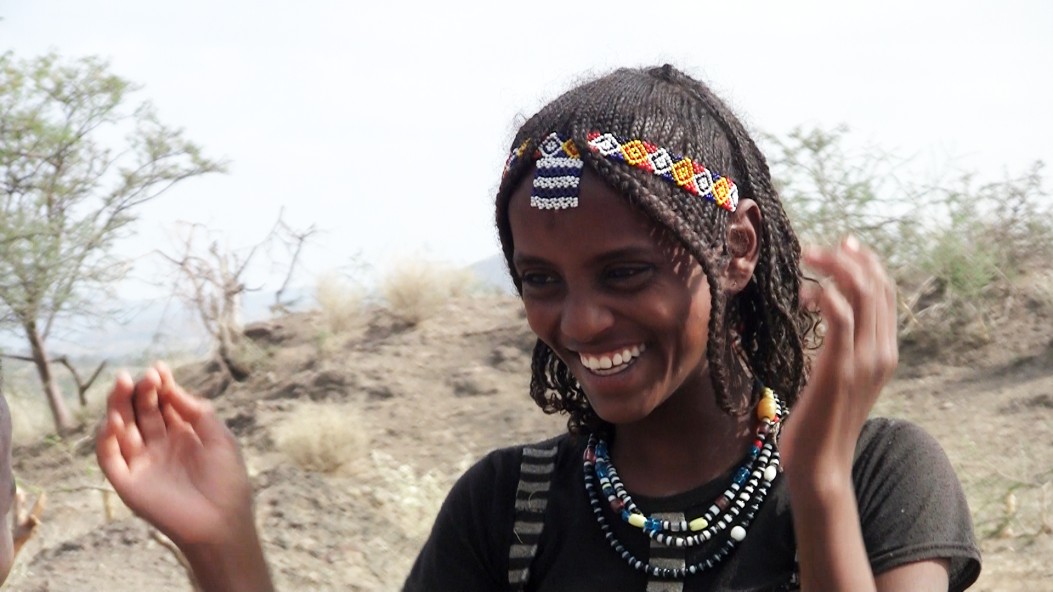 [fatuma-and-asya-two-afar-girls-in-ethiopia--Film-list-image]